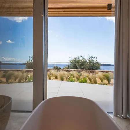 Lucia Arinella Villa Pinarellu (Corsica)